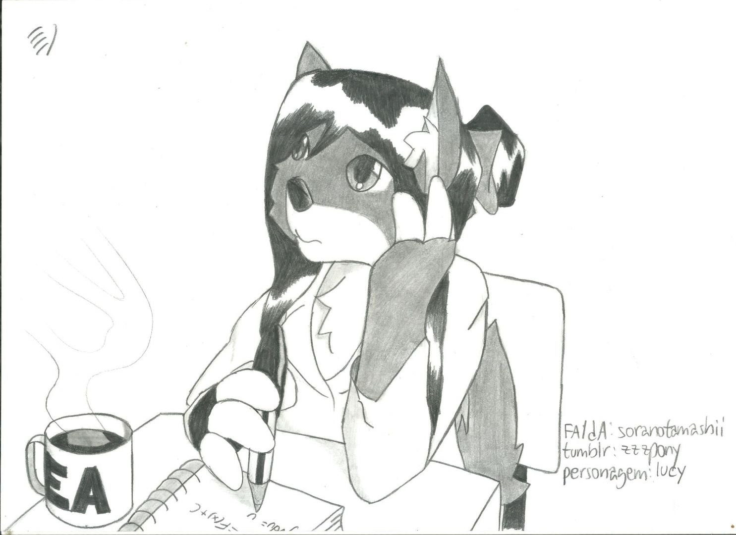 Lucy estudiando