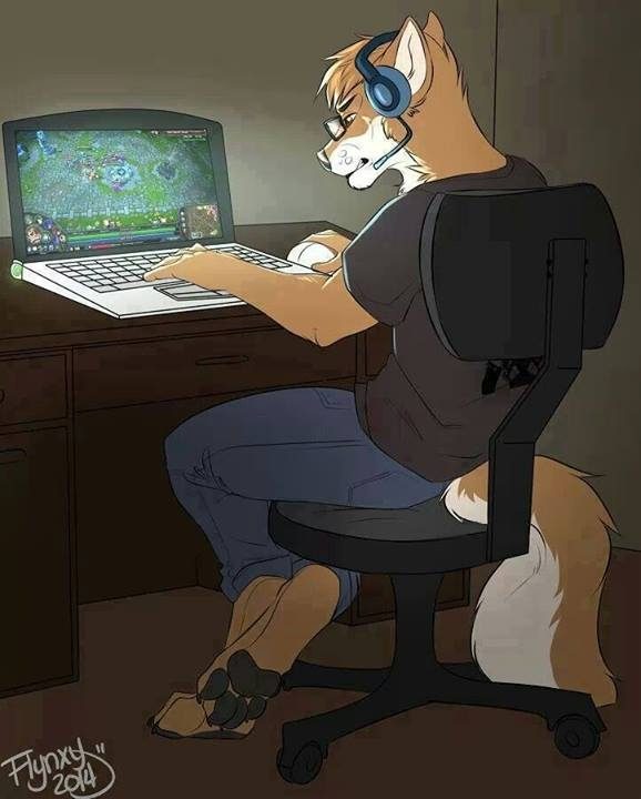 jugando a una partida de lol despues de