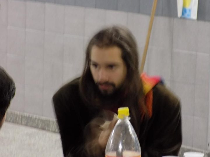 Enfoca la coca, ignora a tom
